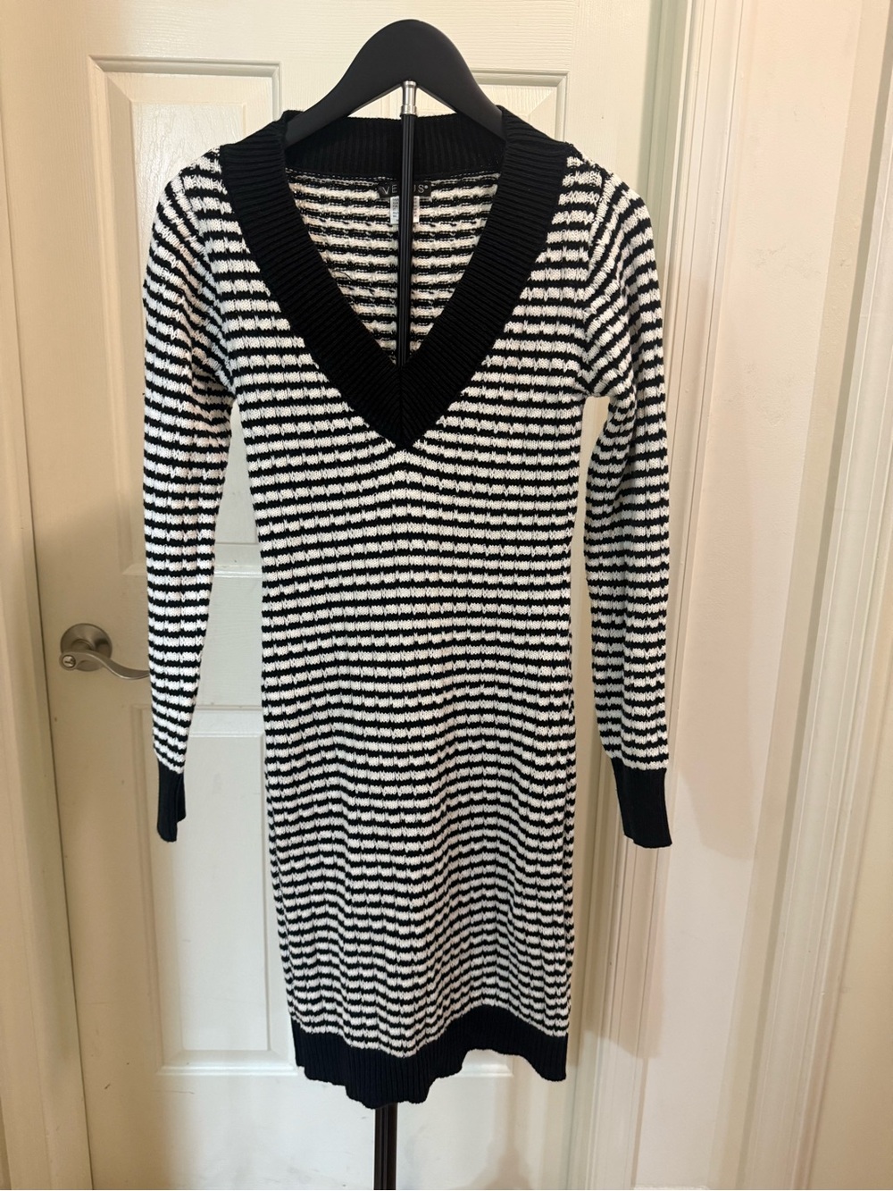 VENUS Black and White V-Neck Striped Long Sleeve Sweater Dress